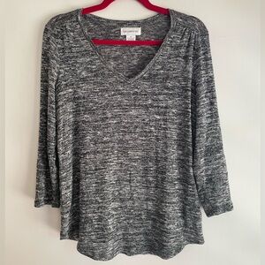Liz Claiborne Black and Gray V-Neck Sweater
